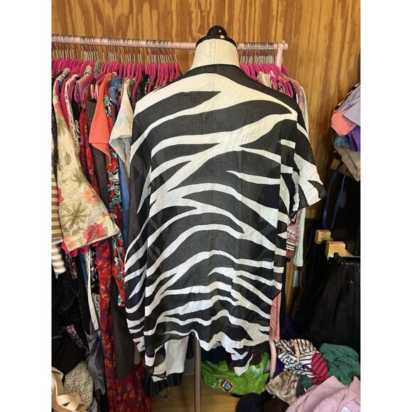 Chico's Size OS Semi-Sheer Black &‎ Cream Zebra Striped Open Shrug Kimono - Picture 6 of 6
